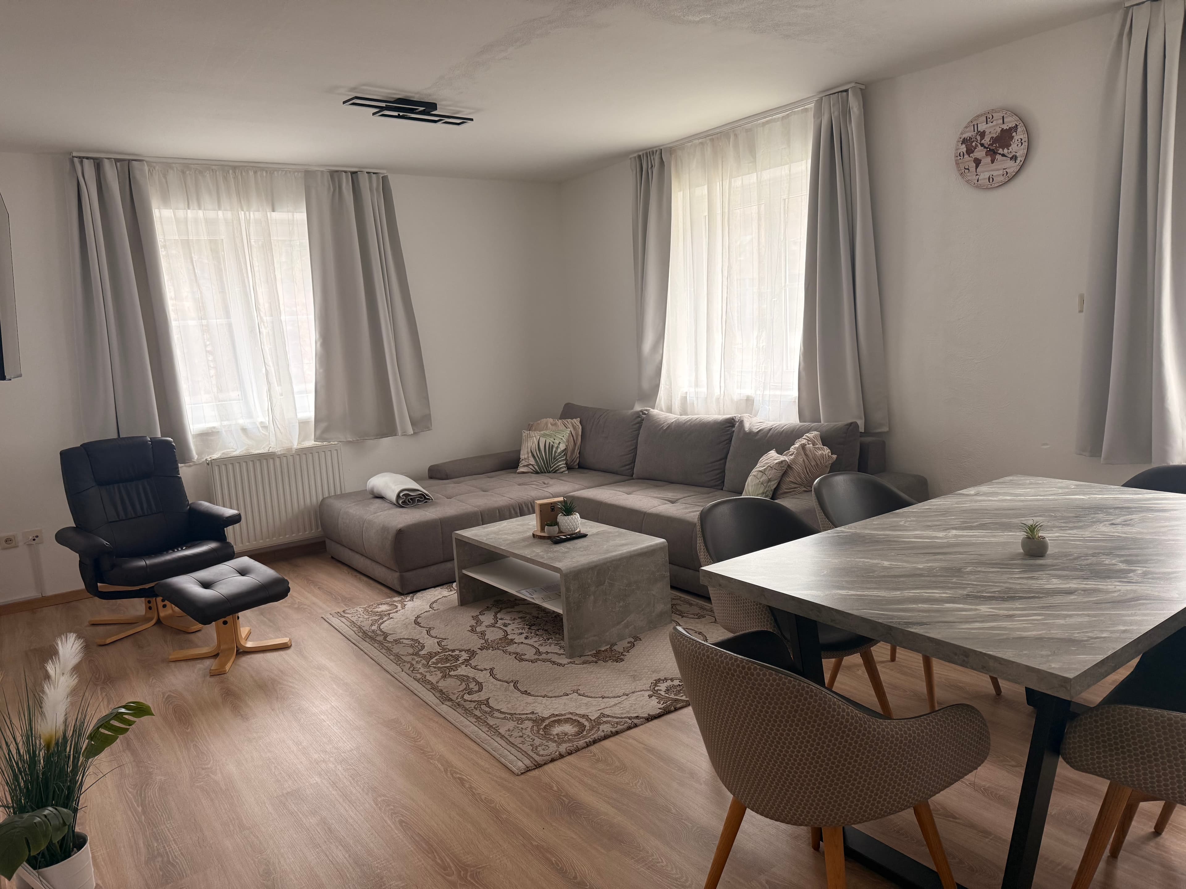 Kodra Apartment